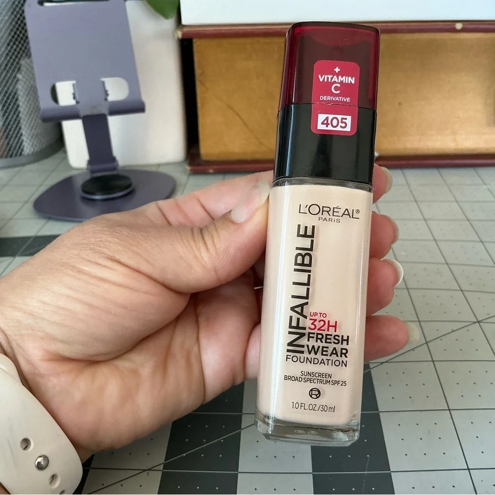 L'Oréal Infallible Fresh Wear Foundation Porcelain - 405 SPF -25 Up To 32H